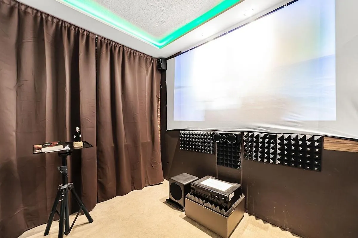 Holiday home Relax 2Bdr With Sauna, Hot Tub And Cinema London